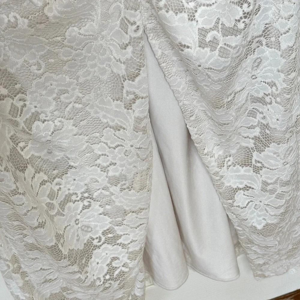 Saylor Lace Dress Ruched Bodycon Spaghetti Strap Cream Midi‎ Dress Size Medium